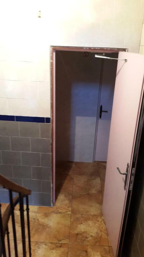 Hotel Cyrano Voltaire Paris Eksteriør bilde